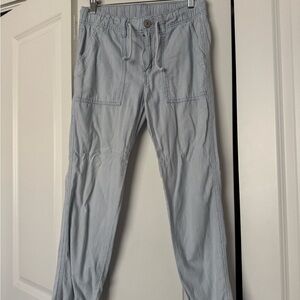 American Eagle Outfitters Light Gray Cargo Pants